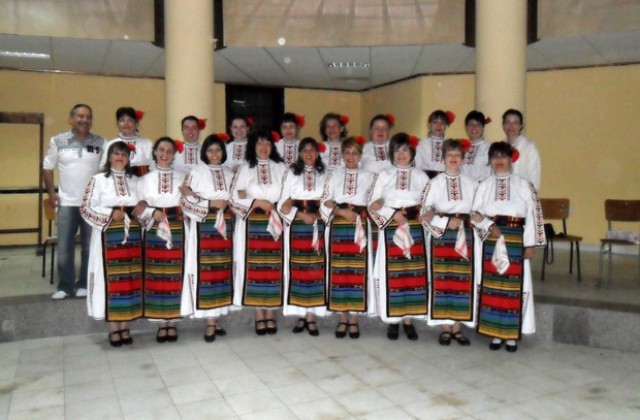 Самодейци от Враца на фолкфестивал в Охрид