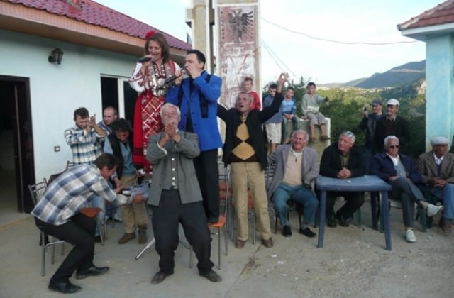 Фондация Земляци за подпомагане на етническите българи