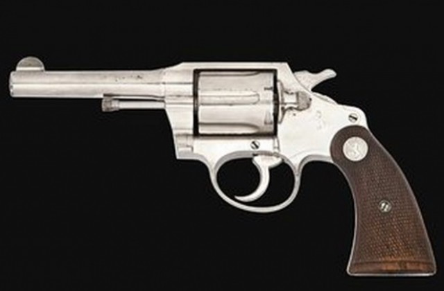 Револверът на Ал Капоне бе продаден за 67 000 паунда