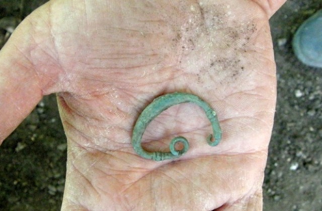 Фибула от VI в.пр.Хр. откриха при разкопките край Вратцата