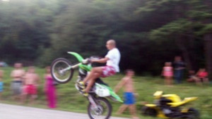 Състезател по мотоциклетизъм катастрофира