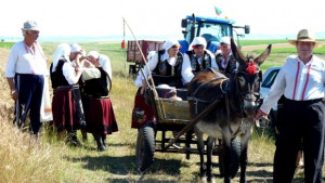 Зажънаха в село Бял кладенец