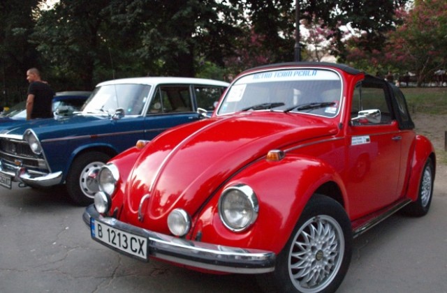 50 ретро коли пристигат във Варна