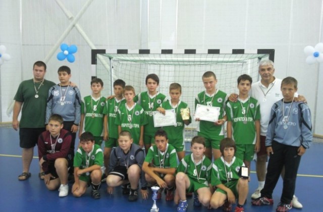 13-годишните хандбалисти от Кубрат - вицешампиони на България