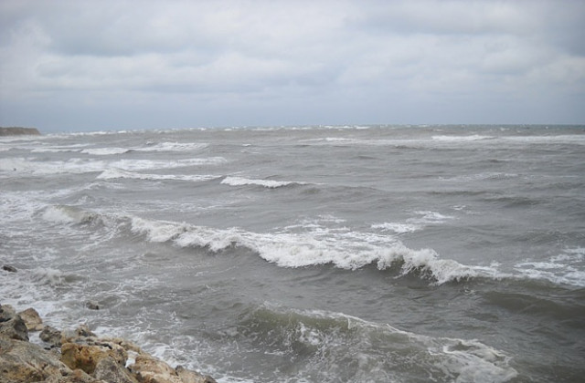 Жълт код за Варна от полунощ