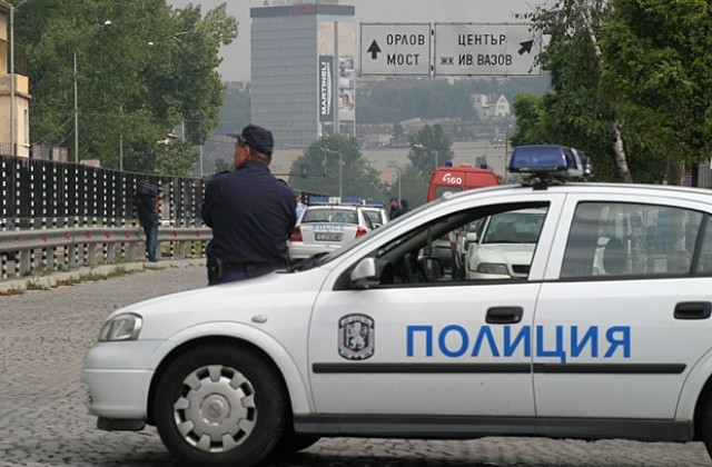 Шофьор на БМВ пострада след пътен инцидент в „Гео Милев”