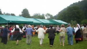 Национален фестивал за автентичен фолклор в село Жълтеш