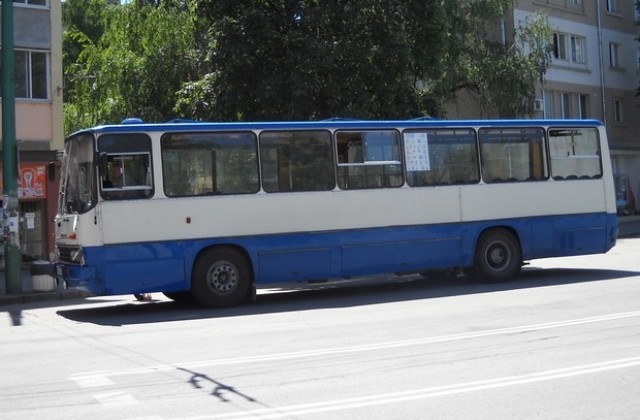 Провериха 125 автобуса