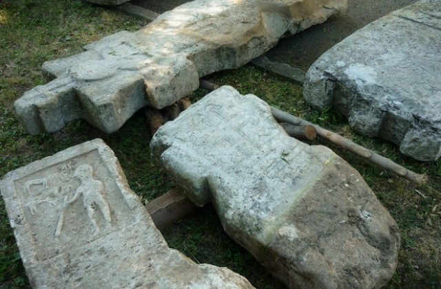 В РИМ Плевен откриват експозиция от надгробни паметници