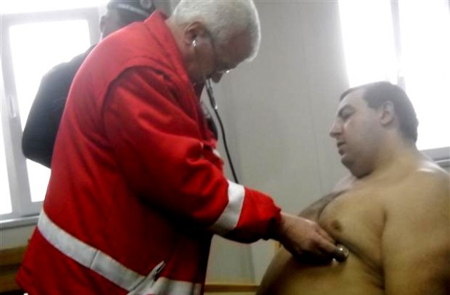 На Сумиста пак му прилоша в съдебната зала