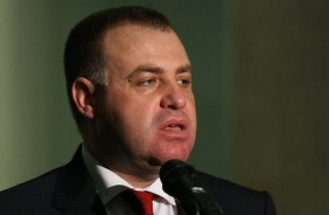 Шефът на Селскостопанската академия трябва да спазва законите, отсече Найденов