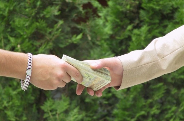 Арестуваха шефa на общинската служба по земеделие в Долни Чифлик