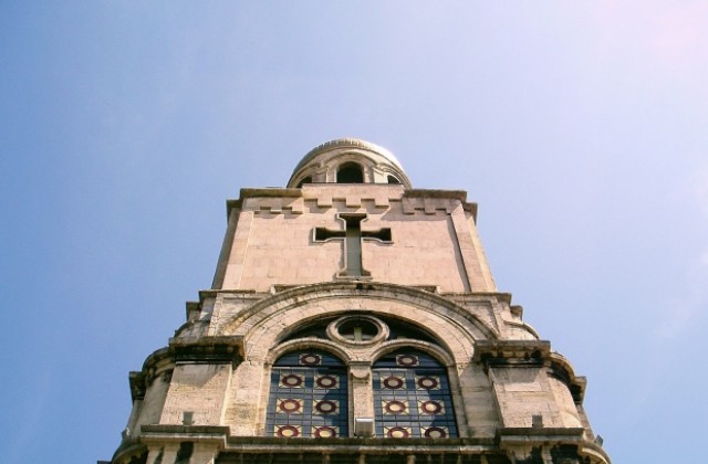 Мощите на Свети Максим пристигат във Варна