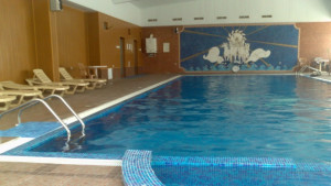 Контролът на водата в басейните е постоянен