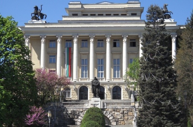 Изграждат санитарен възел за хора с увреждания в Дома на културата