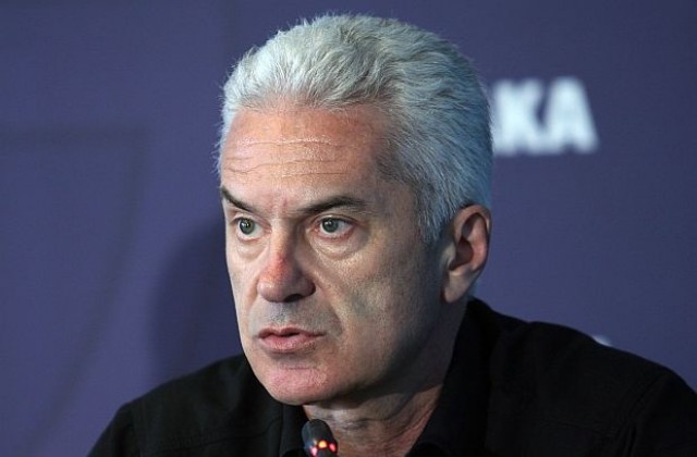 „Атака“ поиска оставката на шефа на ДКЕВР Ангел Семерджиев