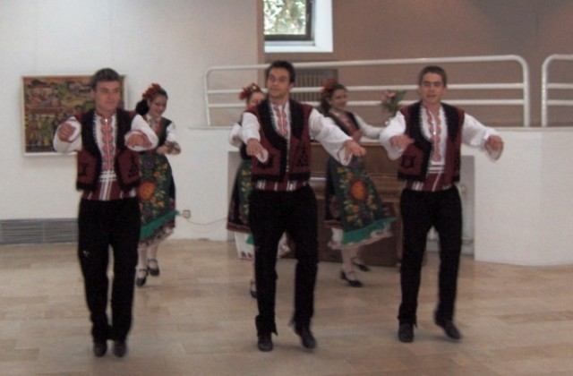 Осмо издание на „Танци край Дунава