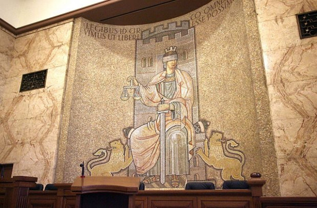 България: абсурдът като закономерност