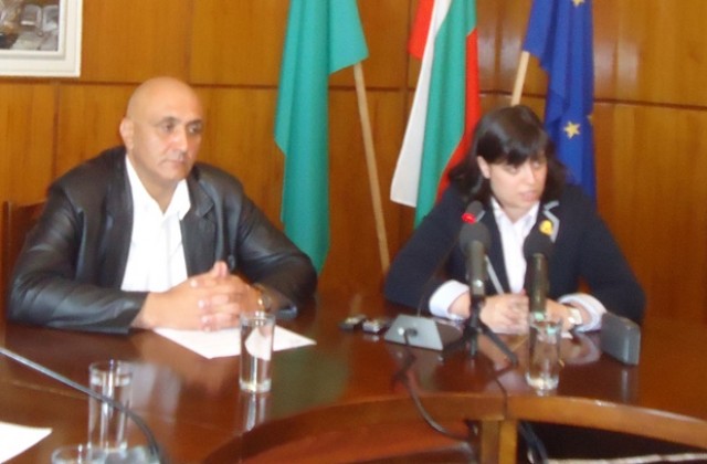 Д.Русинова: Браво на кмета и врачани