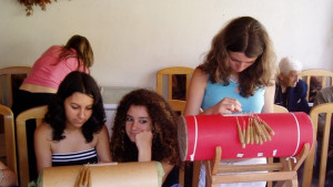 Показват калоферска дантела на Етъра