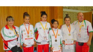 Две балкански титли и три златни медала от турнир за