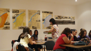 Деца от лятната академия на ателие в музея