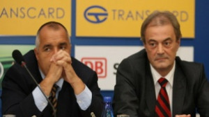 Какво печели и какво губи ГЕРБ от връзката си с