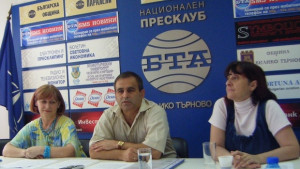10 учители обучени за наставници по проект