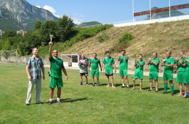 Полицаите от Врачанска област определиха шампионите за 2011г.