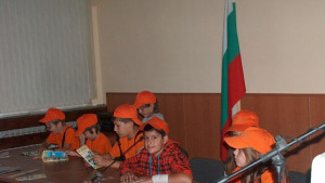 Деца от Еко лято посетиха Областна администрация