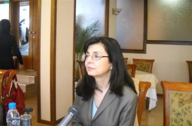 Меглена Кунева обяви, че не се страхува от компромати