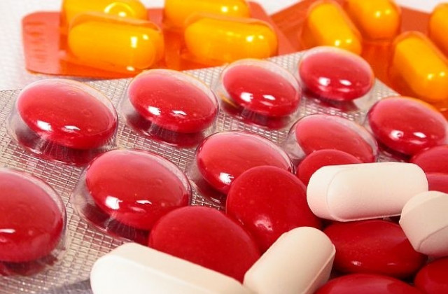 Д-р К. Кожухаров: Фирми бавят лекарства за онкоболните