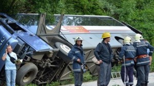 Повдигат обвинения на шофьорите на катастрофиралия украински автобус
