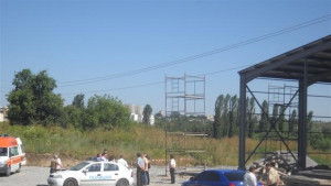 Ток уби двама шуменци докато бутат подвижно скеле