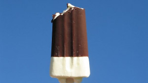 Жега еАпаши крадат сладолед