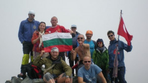 Пътешественици ще атакуват връх Арарат