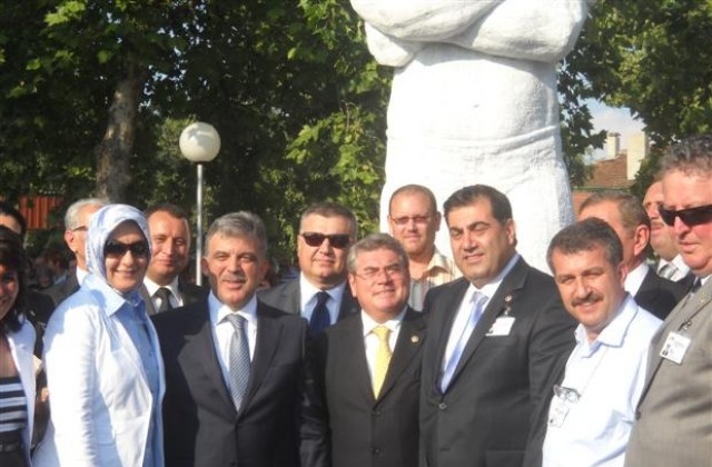 Турският президент откри паметник на Коджа Юсуф в Хитрино