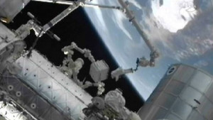 Астронавти направиха последната разходка в Космоса през ерата на совалките