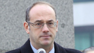 Атанас Семов кани опонентите си на дебат