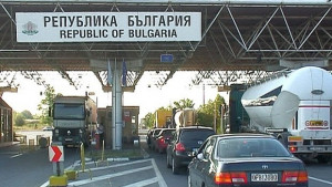 Стотици коли и камиони престояха часове на ГКПП Кап Петко