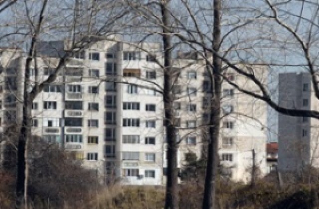 62 на сто искат собствениците на жилища да придобиват земята под блоковете