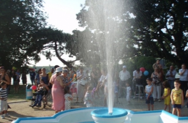 114-годишен фонтан в Силистра отново работи