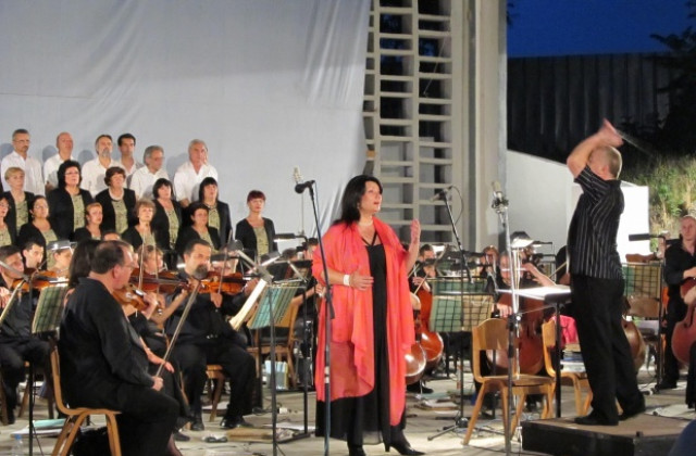 Над 3000 любители на операта посетиха Летните музикални дни