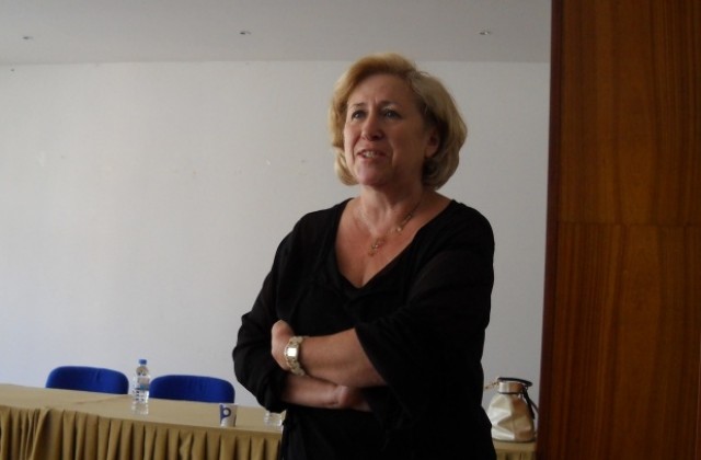 Партийният модел в България е изчерпан според Душана Здравкова