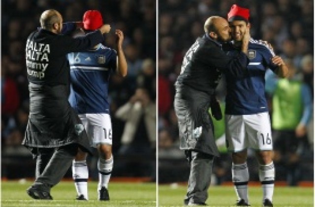 ВИДЕО: Джими Джъмп нахлузи червената шапчица и на Агуеро