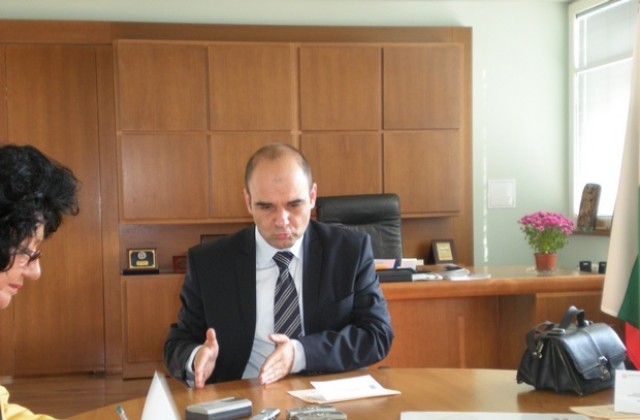 122 фирми са изпълнявали поръчки през последните 4 години, от тях 65 са габровски