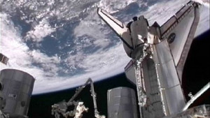 Атлантис се отдели от МКС