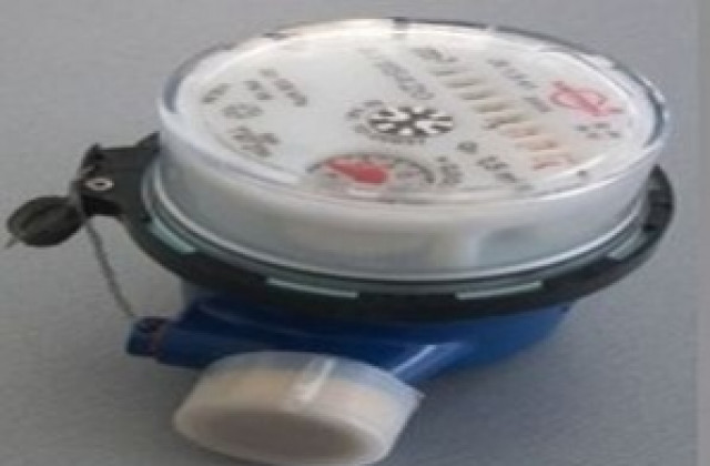 Крадец отмъкна общите водомери на два блока