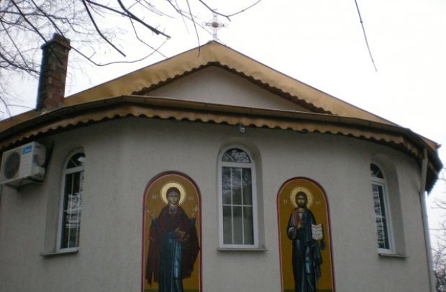 Панихида в памет на Илинденци в храма „Свети Николай”