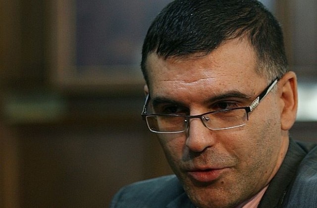 Министър Дянков: Цените на горивата трябва да паднат до 10 дни